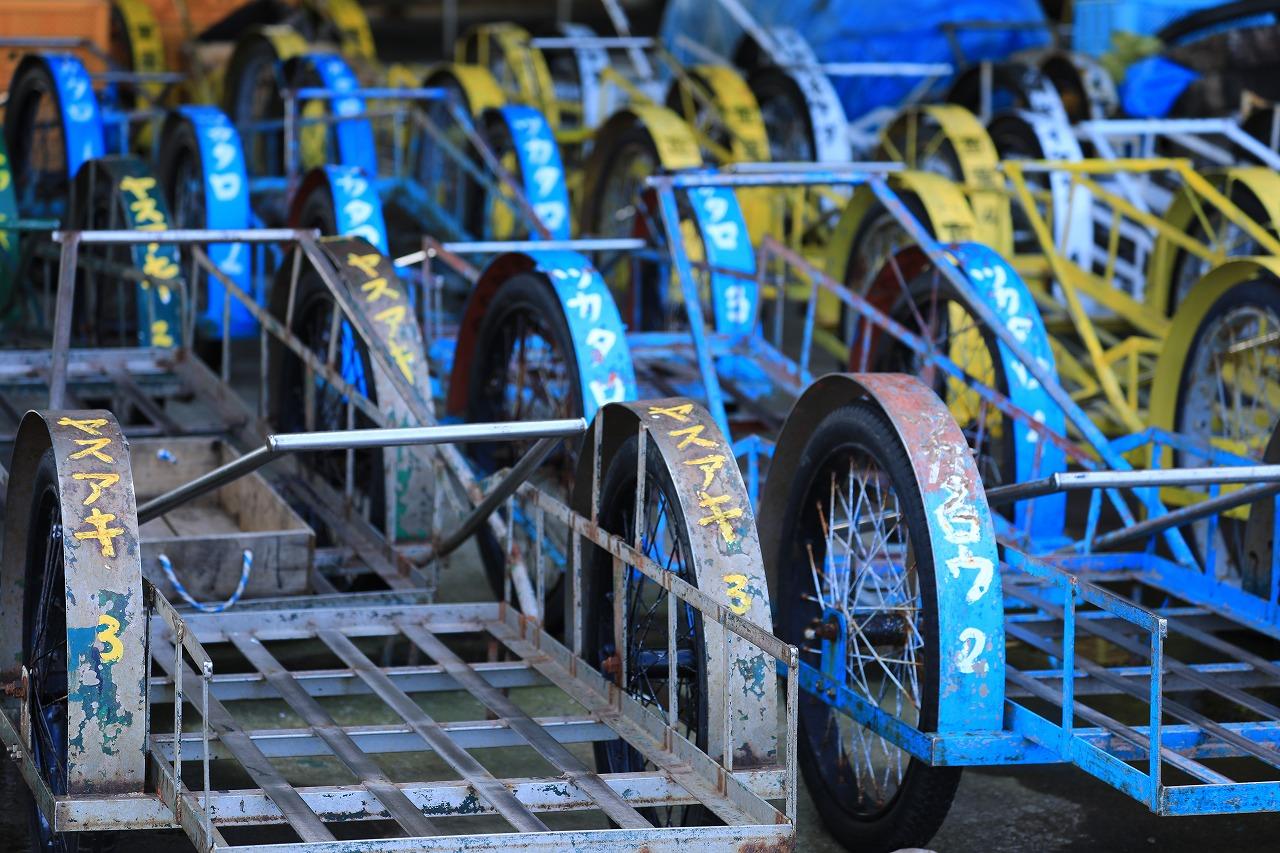 箕島漁港のリヤカー。