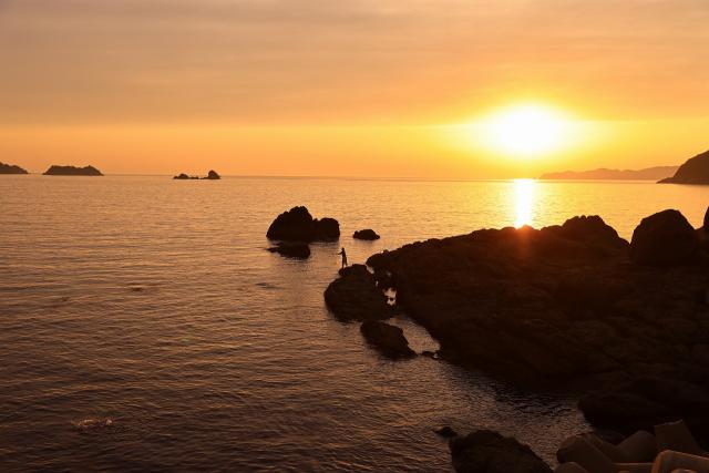 美しい湯浅湾の夕景。