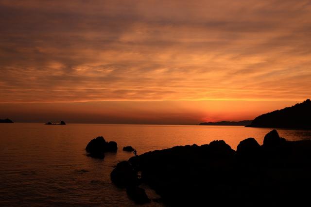 美しい湯浅湾の夕景。